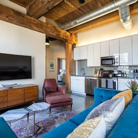 Deedee'S Industrial Lofts Aparthotel